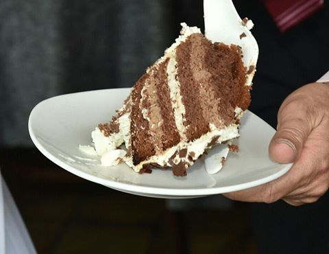 Hochzeitstorte Anschnitt.jpg