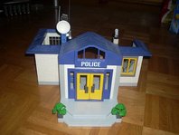 playmobil1.jpg