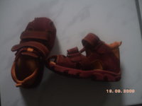 rote sandalen.jpg