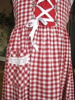 Trachtenkleid vorne.jpg