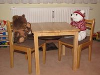 tisch und stühle.jpg