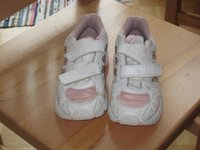 Turnschuhe Gr. 34 vorne.jpg