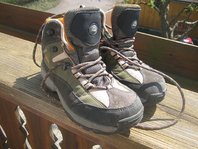 Bergschuhe Gr. 35.jpg