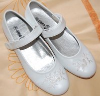 Schuhe_Stickerei.jpg