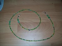 Brillenkette grün.jpg
