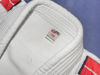 JUDOANZUG PRO TOUCH GR. 140 (2) klein.jpg