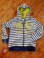 Sweatjacke gestreift.jpg