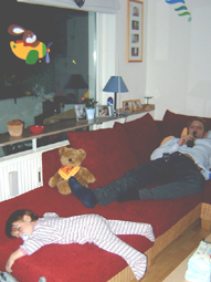 schlafen%20auf%20dem%20sofa.jpg